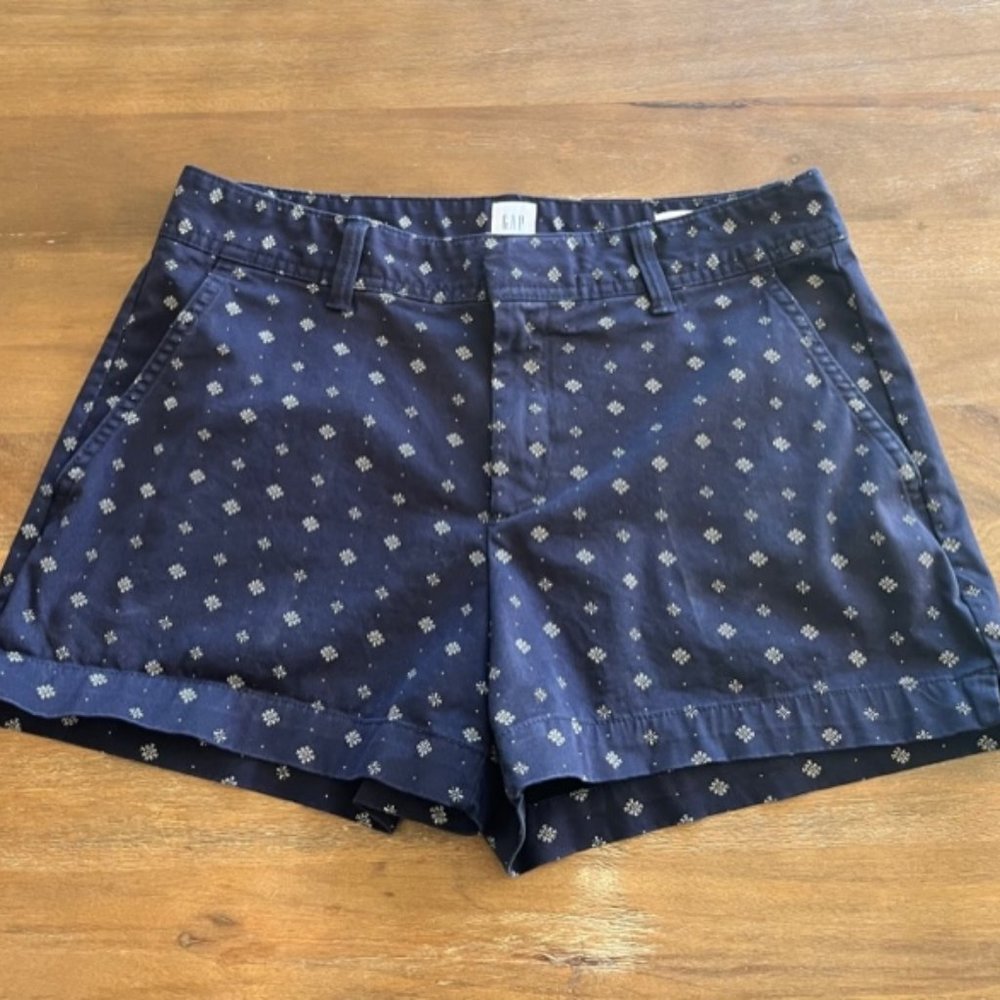 Gap Womens Size 6 Blue White Snowflake 100%‎ Cotton Chino City Shorts 3" Inseam